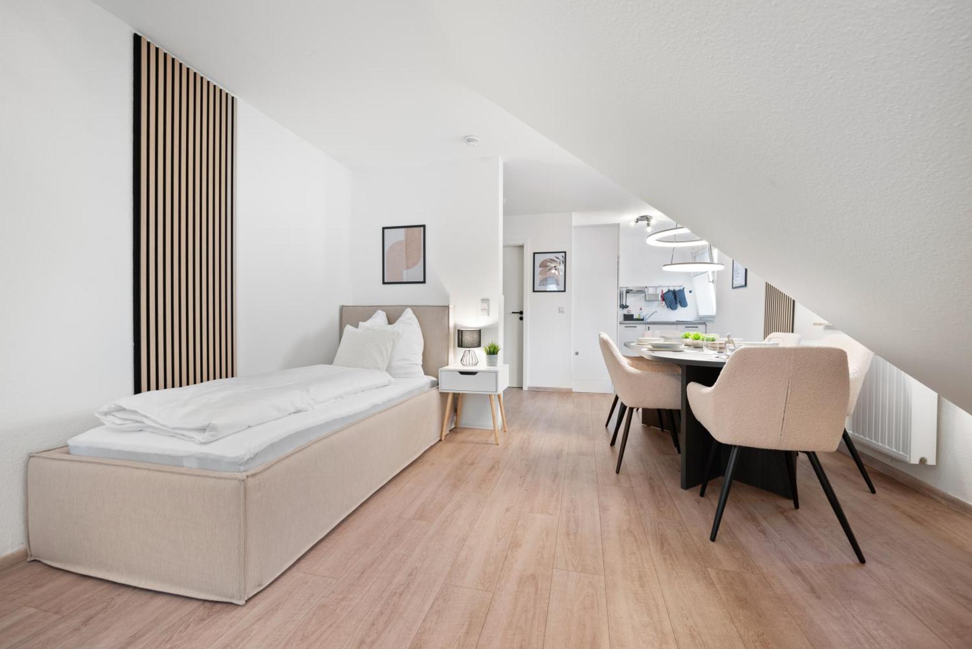Malu Rooms - Im Stadtzentrum, Smarttv, Netflix, 24H Checkin Ludwigsburg Kültér fotó