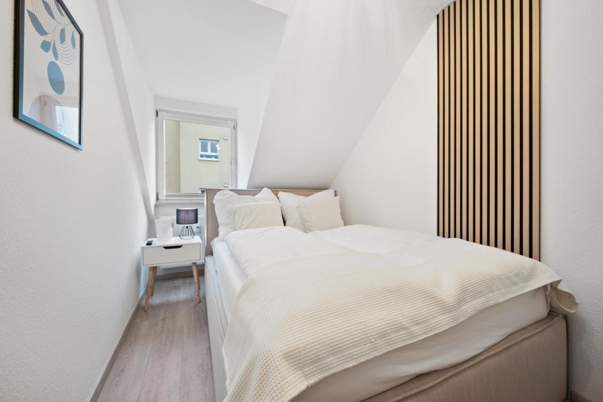 Malu Rooms - Im Stadtzentrum, Smarttv, Netflix, 24H Checkin Ludwigsburg Kültér fotó