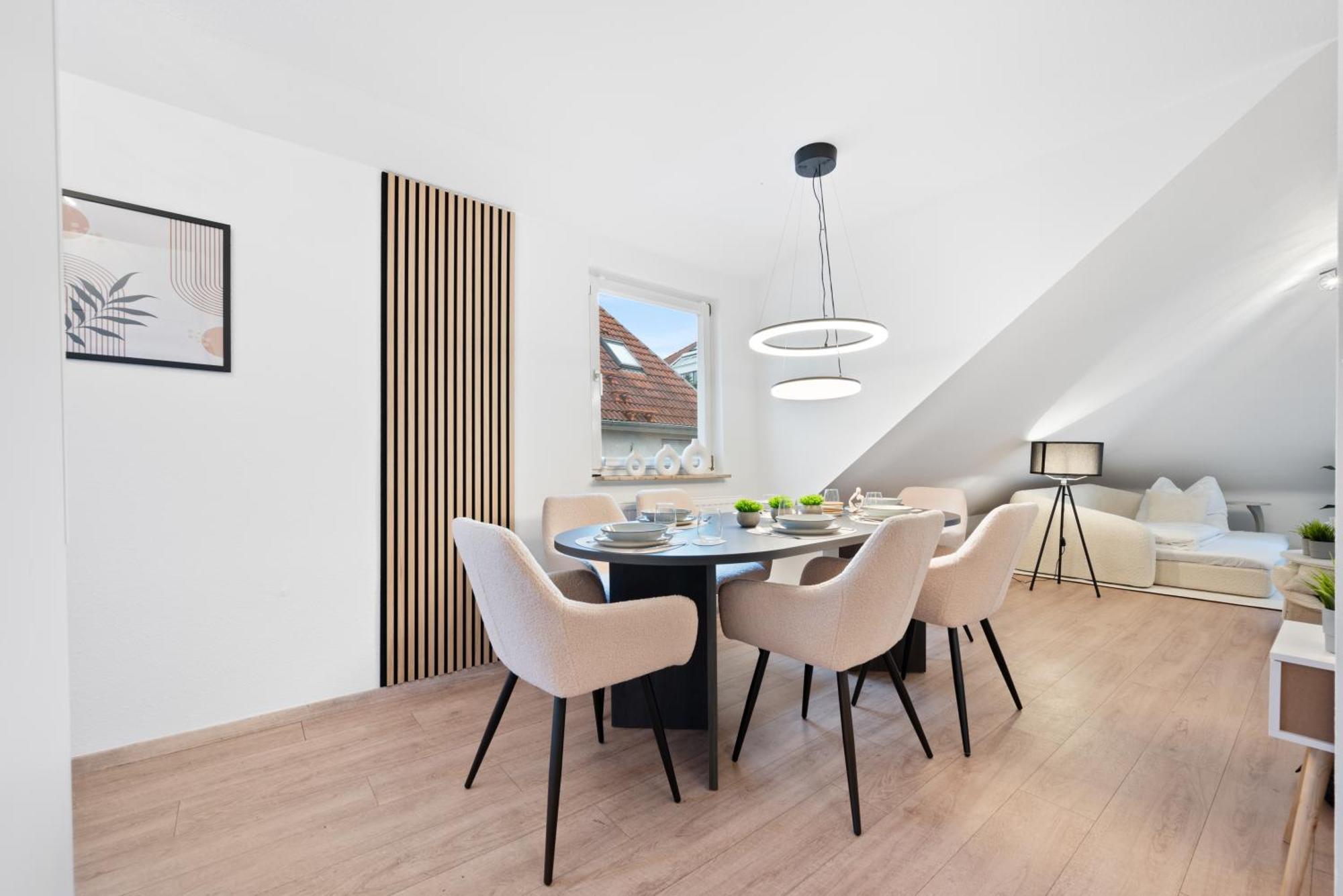 Malu Rooms - Im Stadtzentrum, Smarttv, Netflix, 24H Checkin Ludwigsburg Kültér fotó